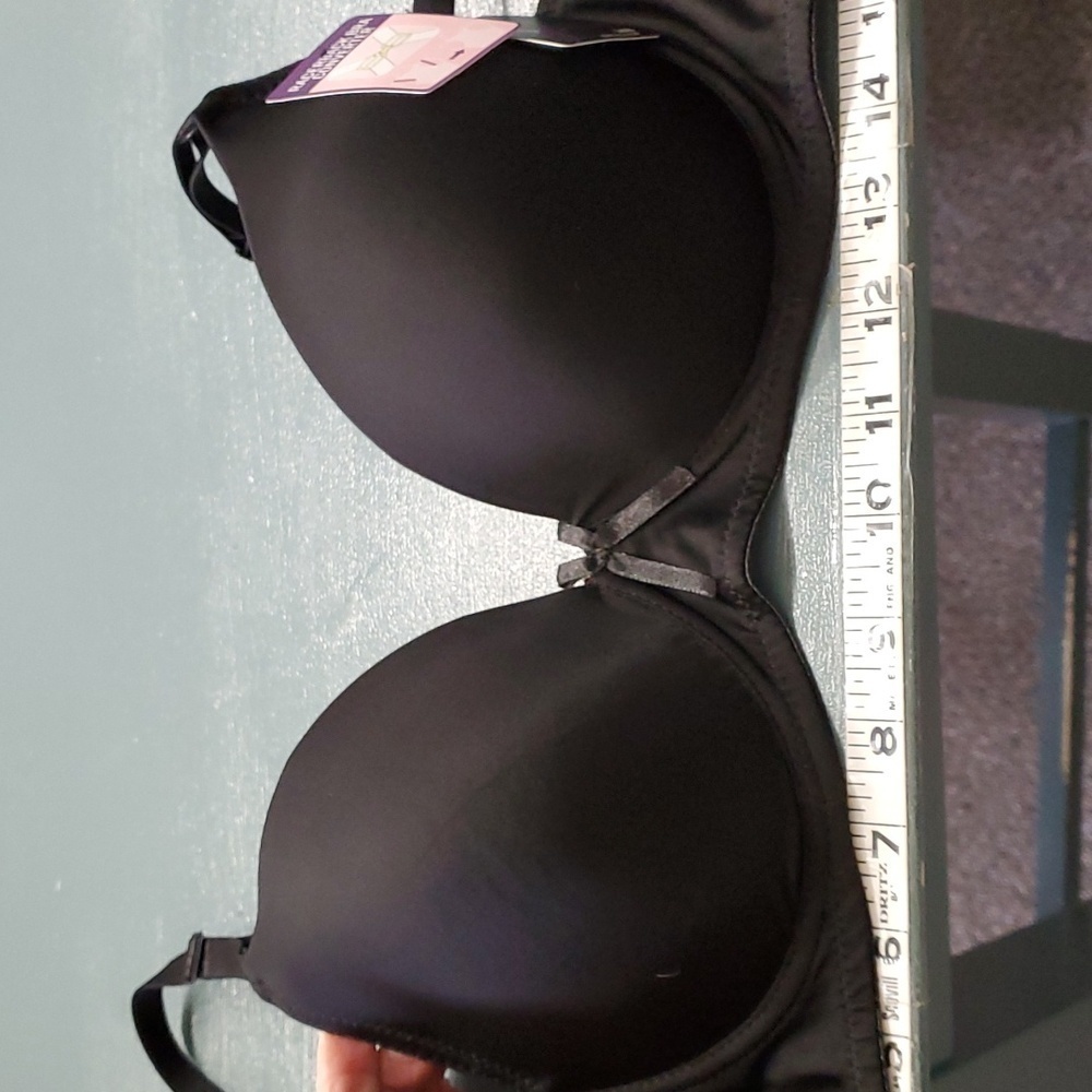 SOFRA, BLACK BRA, NWT. 38B. Razorback converter. Light padded. With wire.